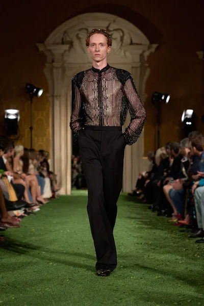Look 82